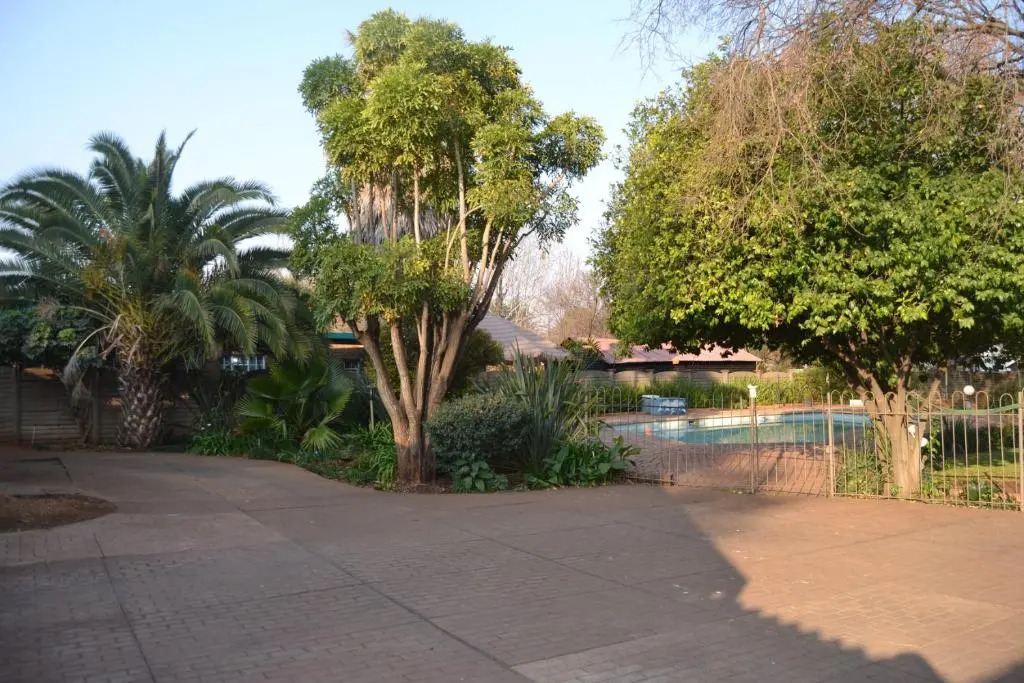 Green Grove Villa