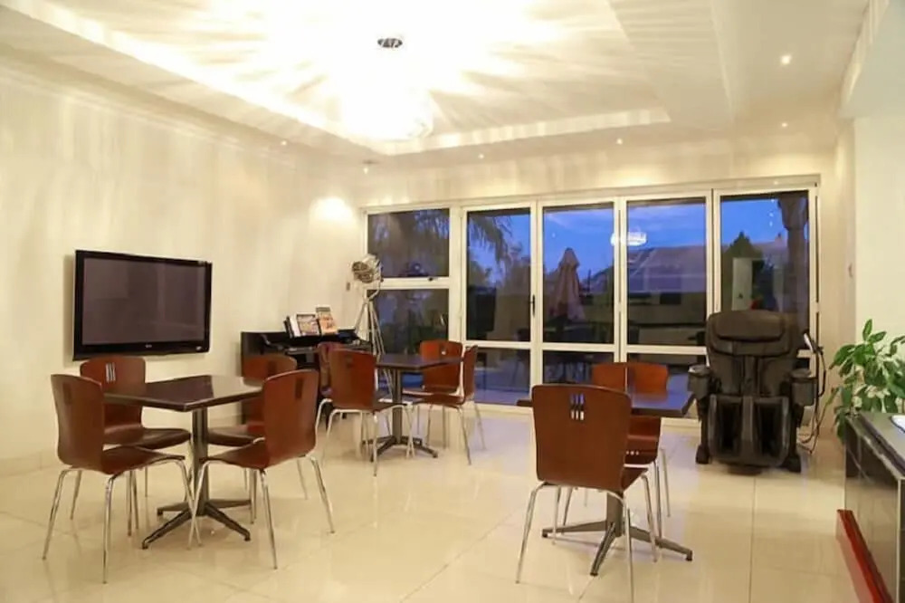 Cycad Palm Hotel