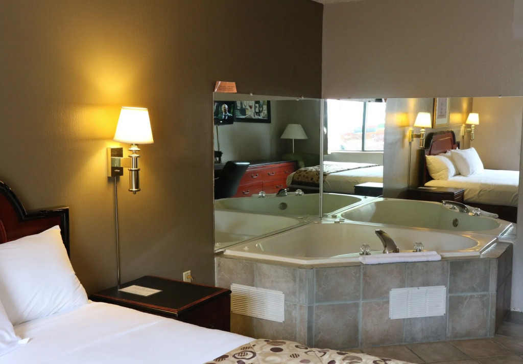 American Elite Inn