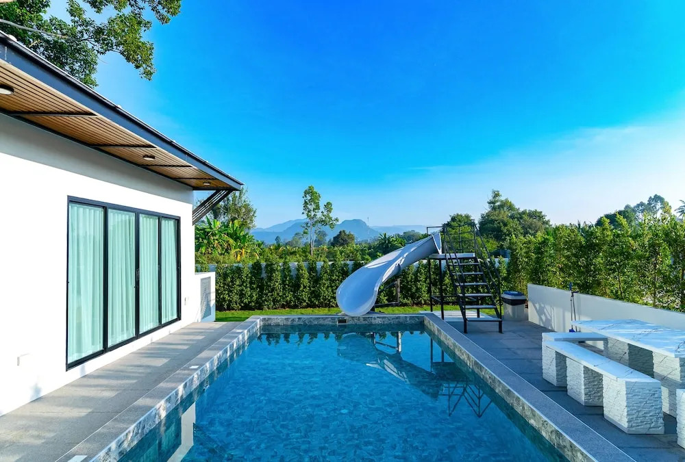 Villa Paramount 2