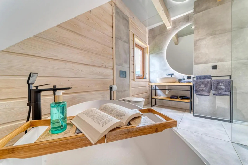 Pine Tree Chalet