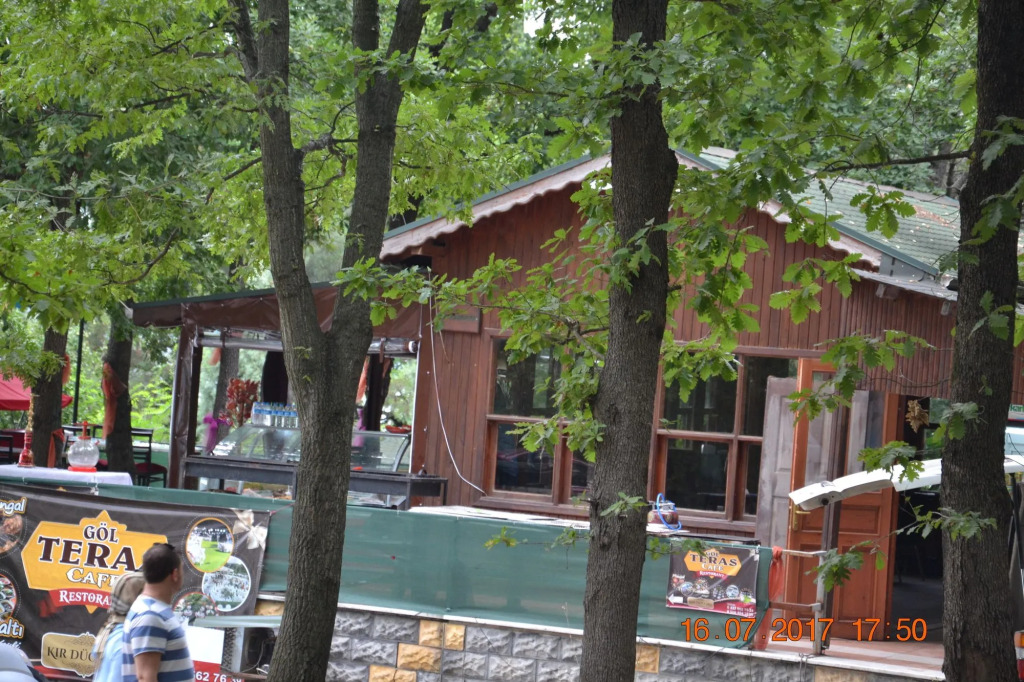 Sakarya Il Ormani Tabiat Parki Konaklama Evleri