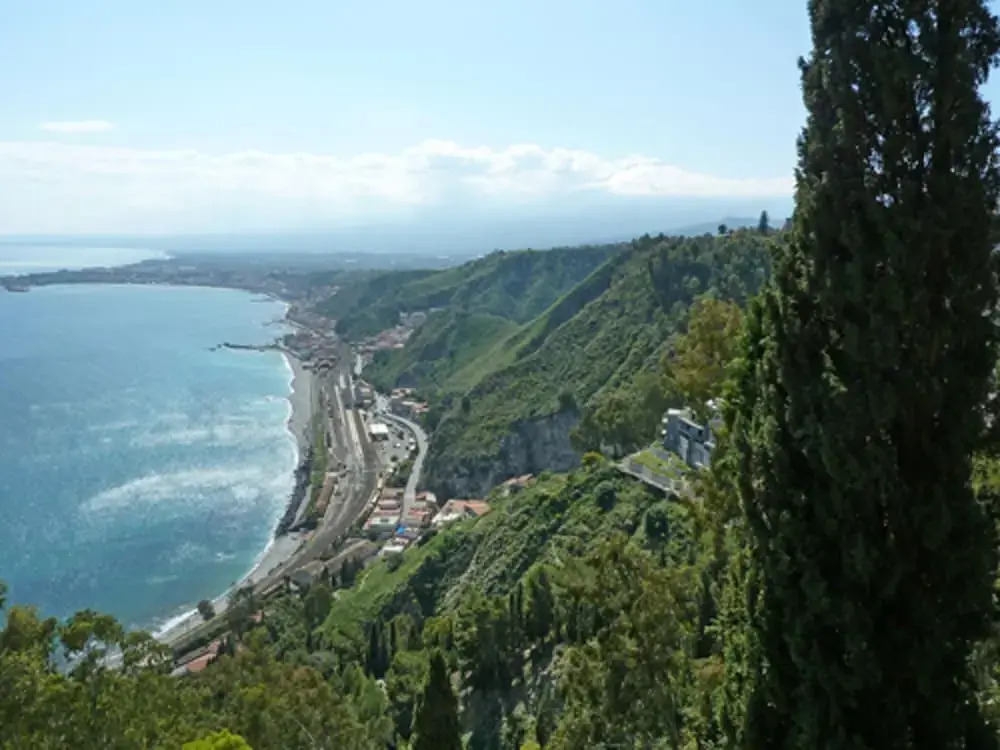 Apartment With 2 Bedrooms in Taormina, With Wonderful sea View and Balcony Near the Beach