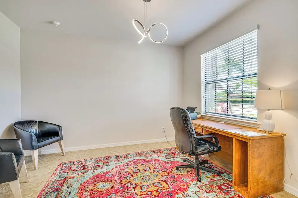 6 Mi to Beach: Cape Coral Home w/ Screened Lanai