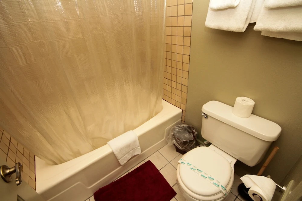 Mountainback #61, Den 2 Bedroom Condo