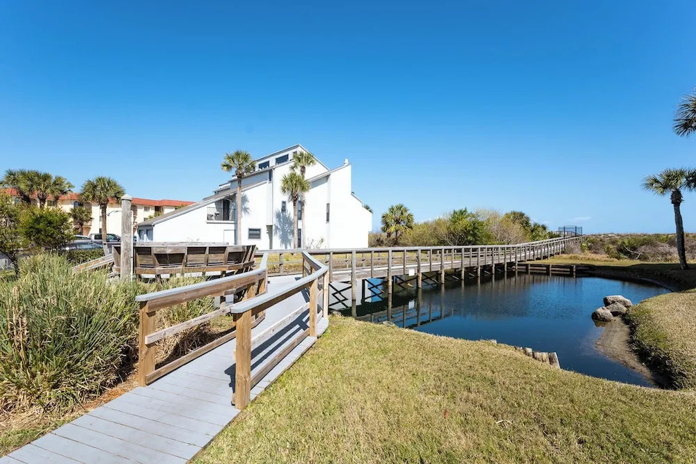 Sea Winds 51 by Distinctive Beach Rentals