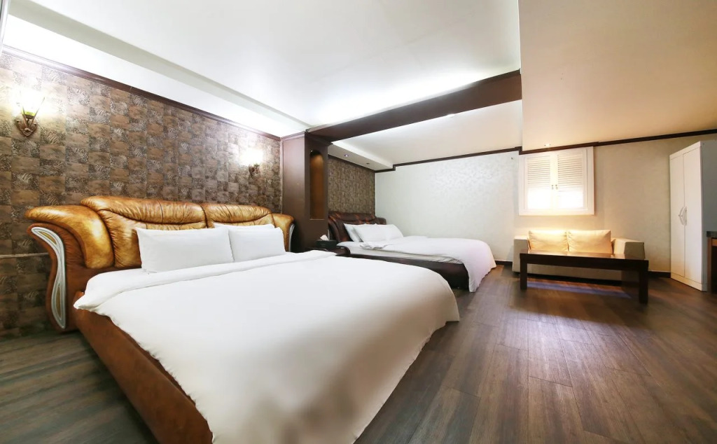 Goodstay Diamond Hotel