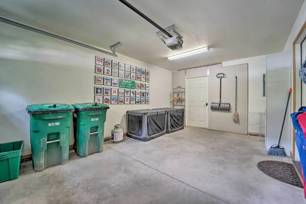 Townhome w/ Mtn Views: 1 Block to Downtown Ouray!