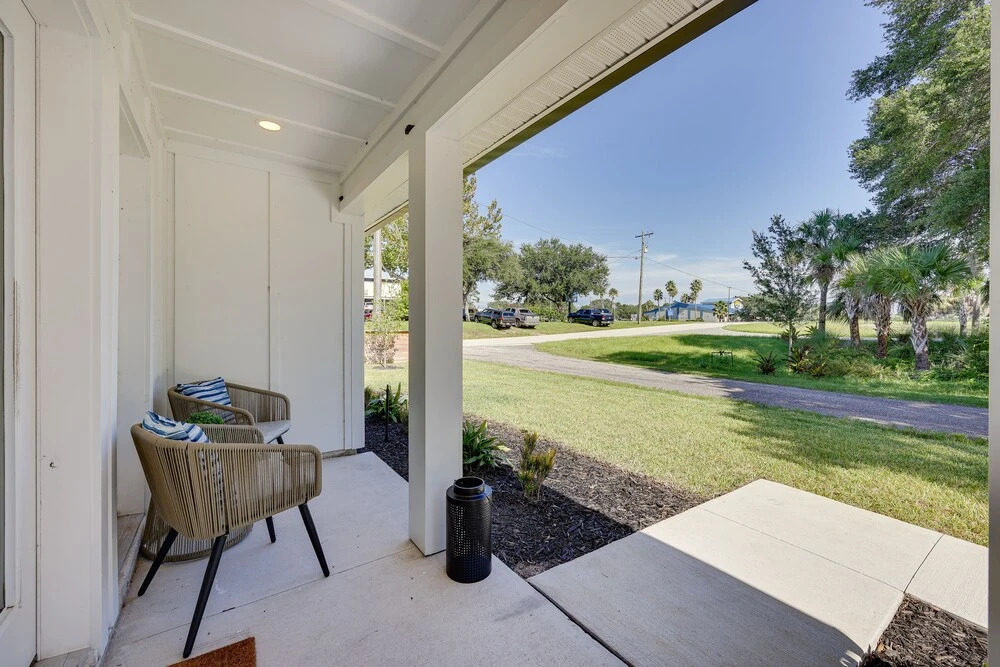 St Augustine Home w/ Patio - 1 Mi to Beaches!