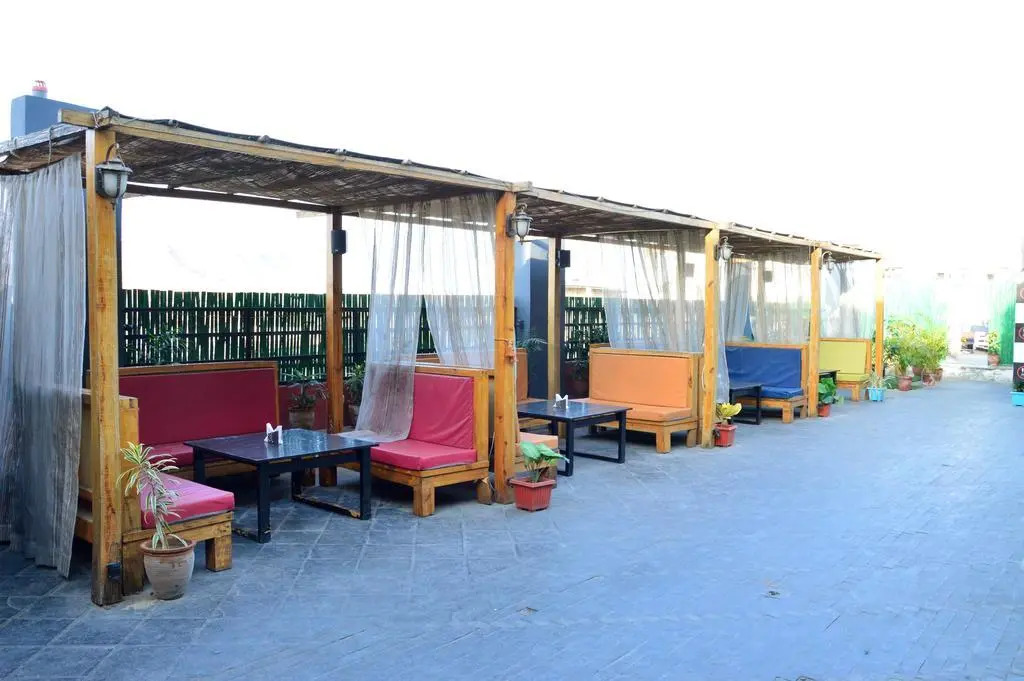 Hotel Maharani Plaza