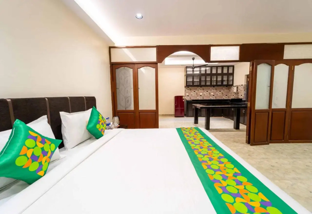 Treebo Grand Royale Eco Residency with Pool