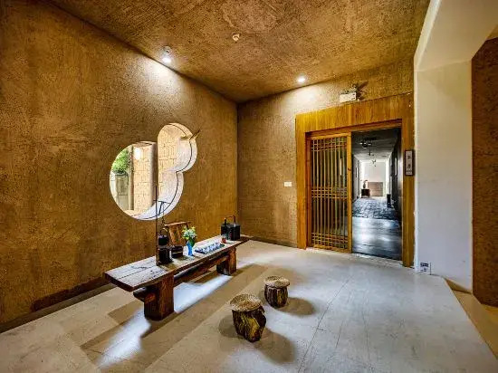 Xinhu B&B