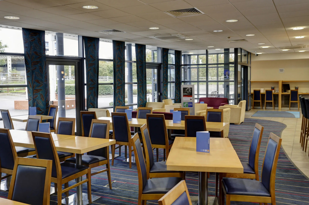 Holiday Inn Express Folkestone Channel Tunnel by IHG