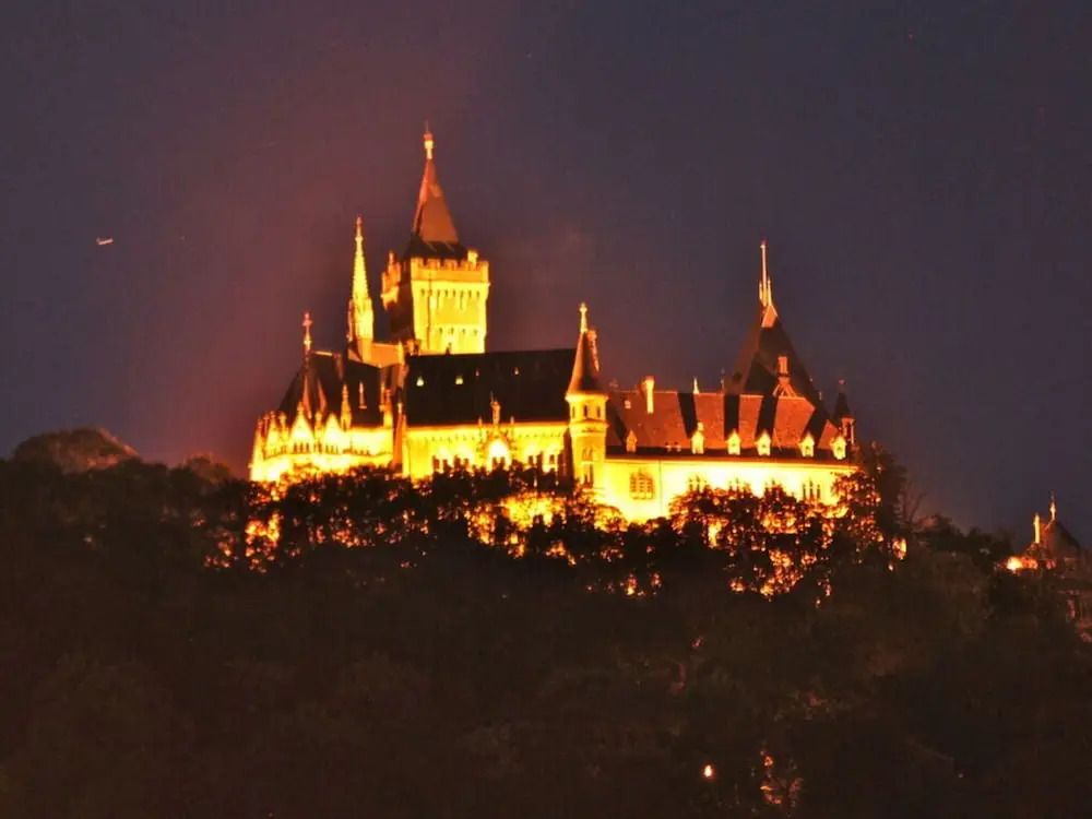 Holiday Apartment With Castle View
