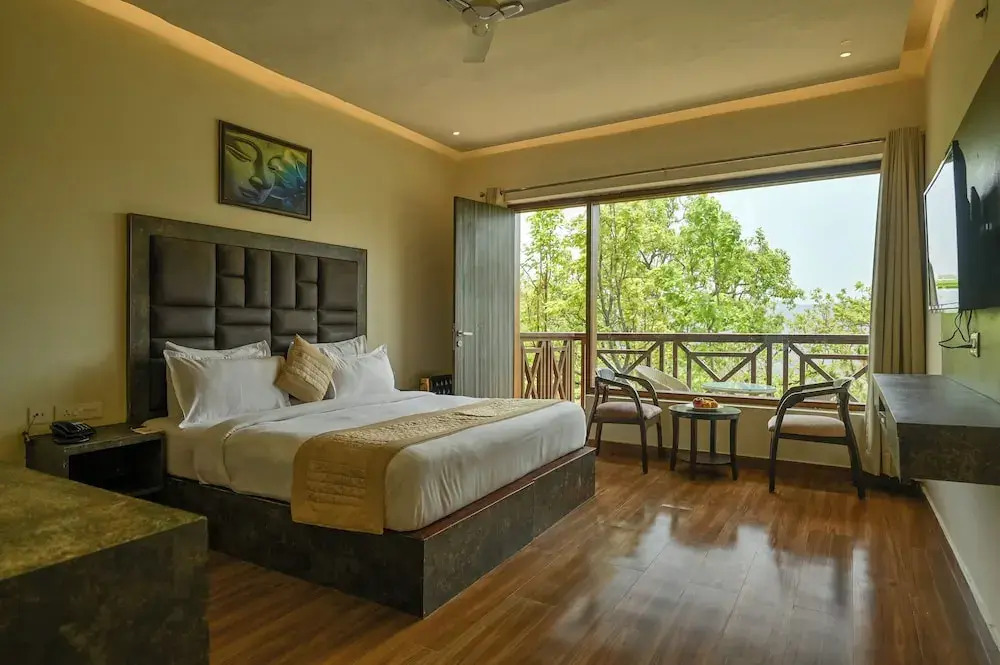 Aavaas Hill Resort