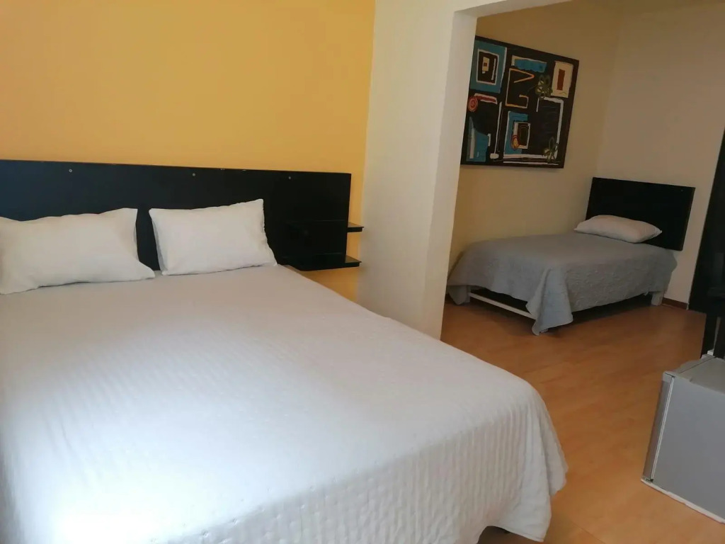 Miraflores Rooms