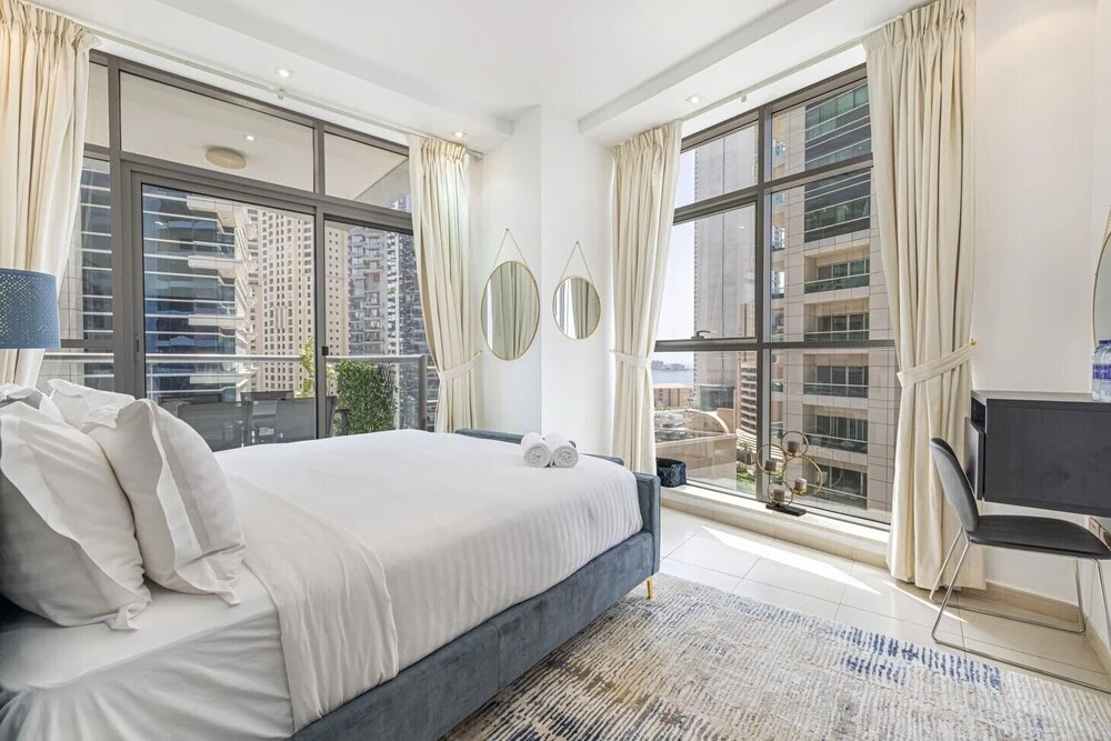 Amazing 1br Dubai Marina, Sea View, Metro Nearby