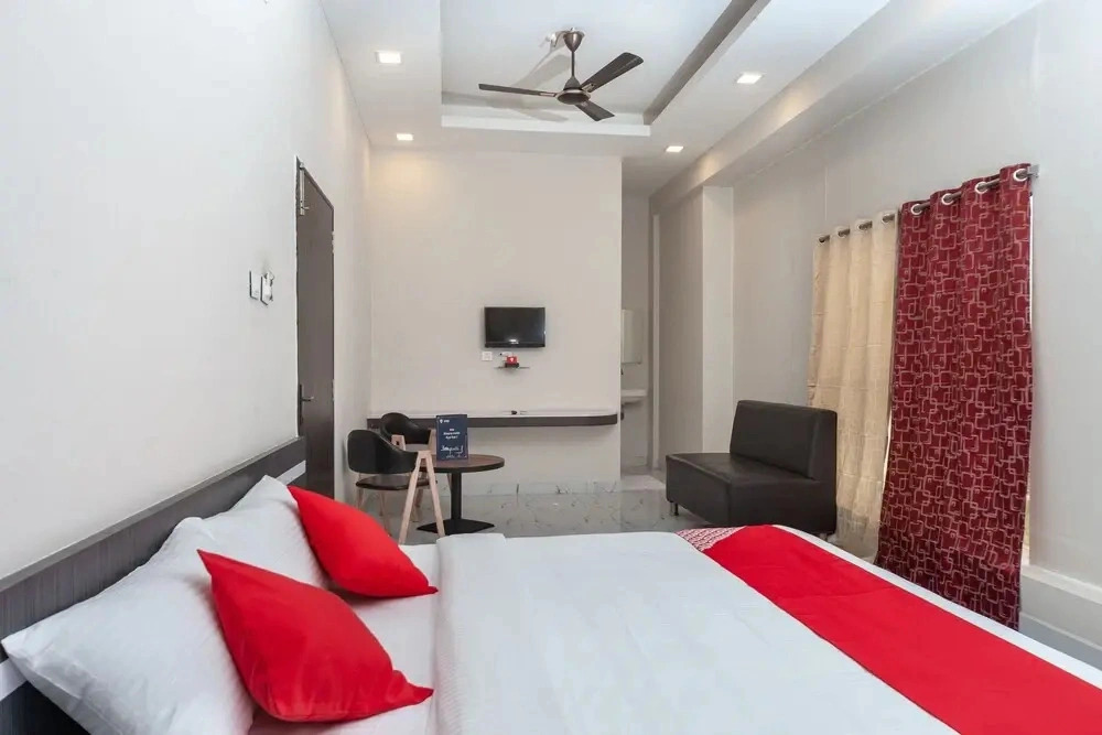 OYO 22300 Sri Ramachandra guest house