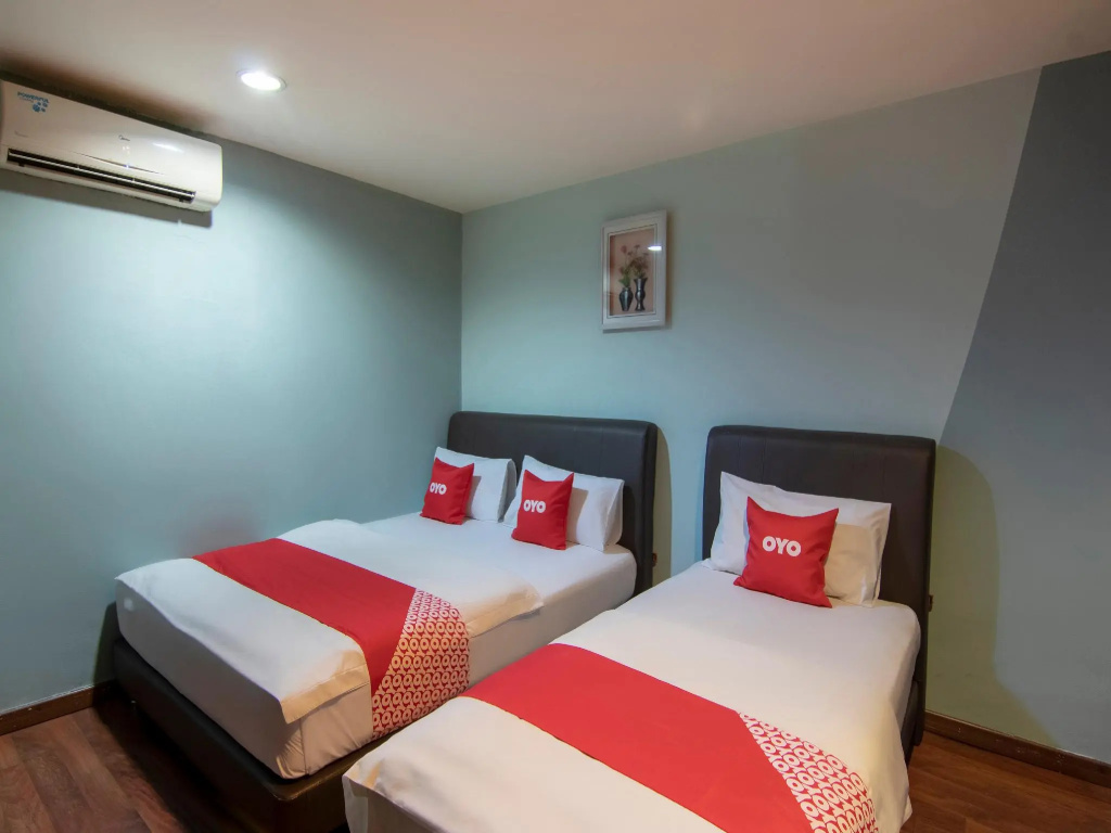 OYO 89891 1st Inn Hotel Subang