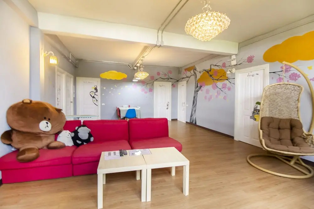 OYO 705 Hostel@seatzstation