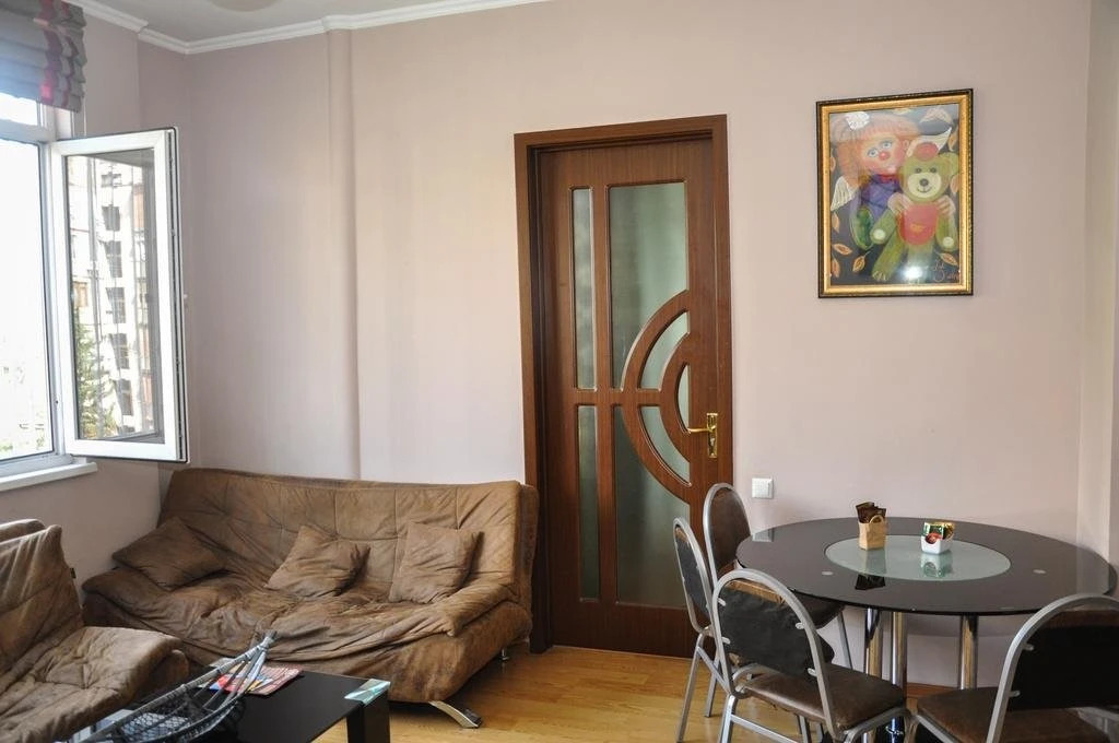 Apartmen Home Sweet Home