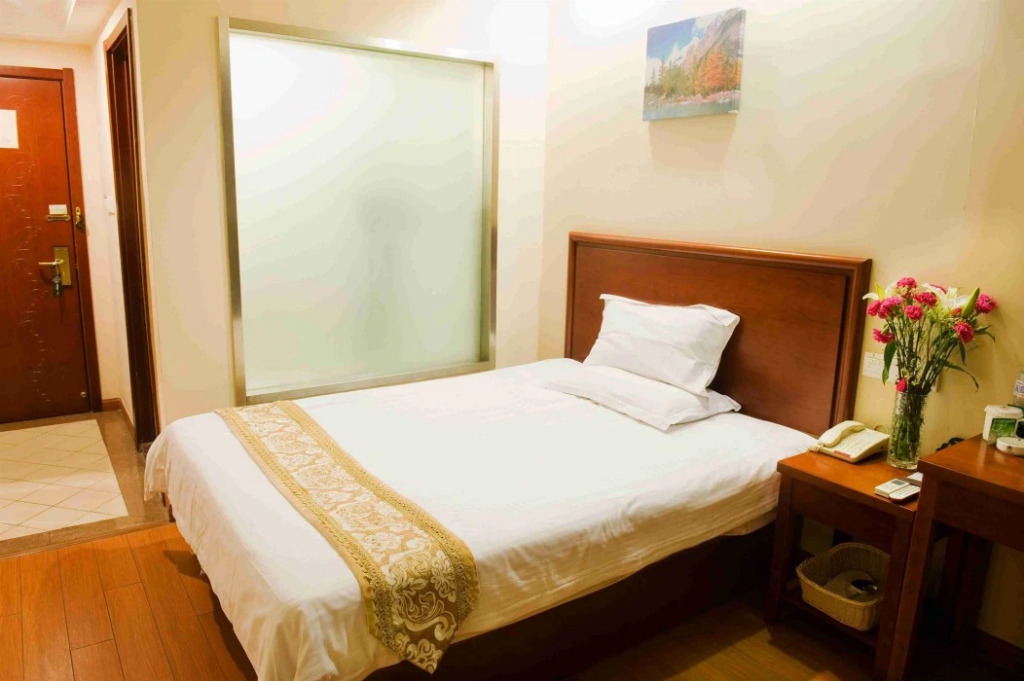 GreenTree Inn Changzhou Jinghu High-speed Rail North Station Global Dinosaur City Hotel