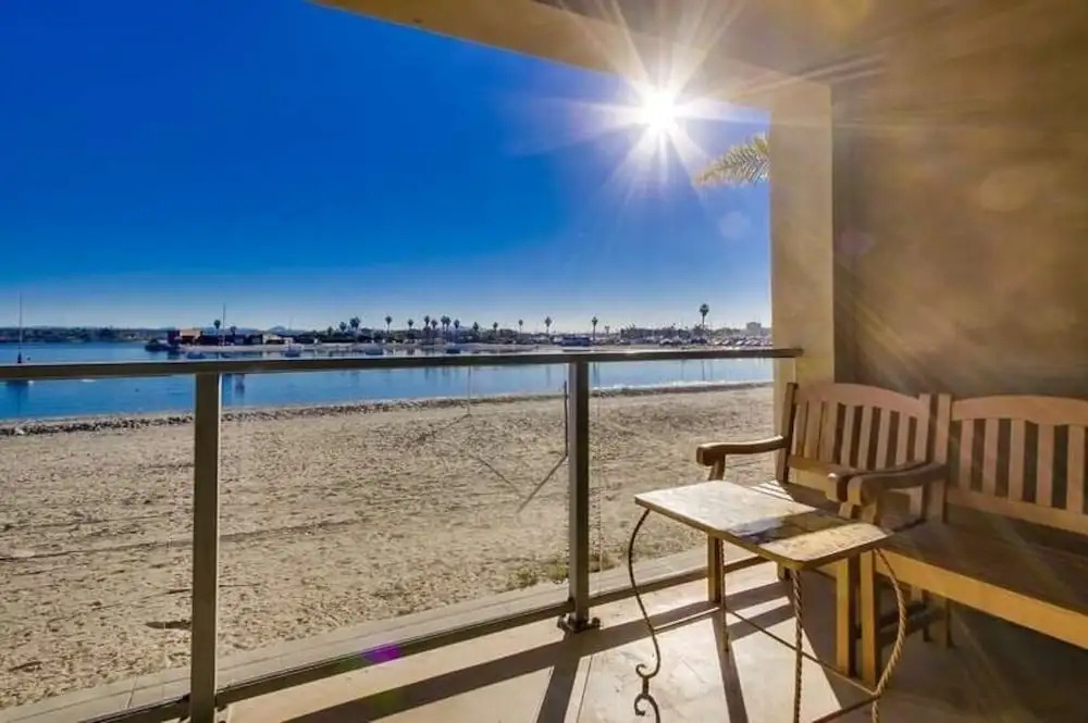 Waterfront Getaway 7 9 Bedrooms 8.5 Bathrooms Townhouse