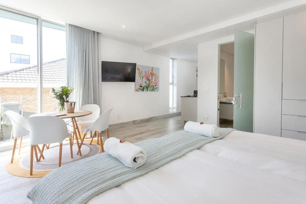 17 Marine, 2 Bedroom Family Apartment 102
