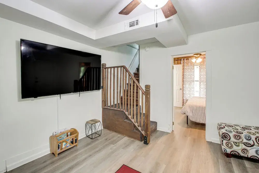 2 Mi to Bathhouse Row: Cozy Hot Springs Home