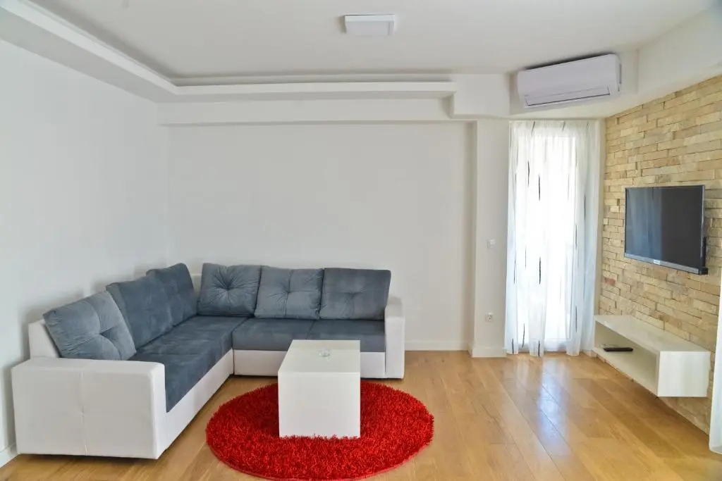 Apartment Domalu Old Town