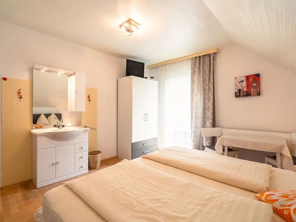 Spacious Holiday Home in Tröpolach near Ski Area