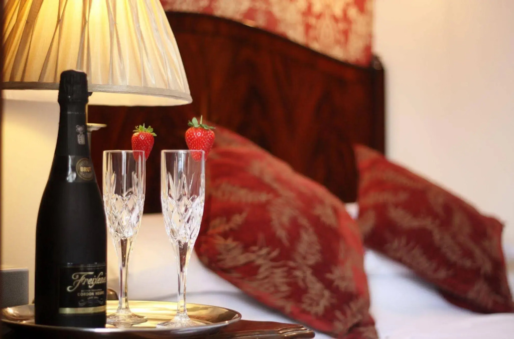 The Marstan Hotel