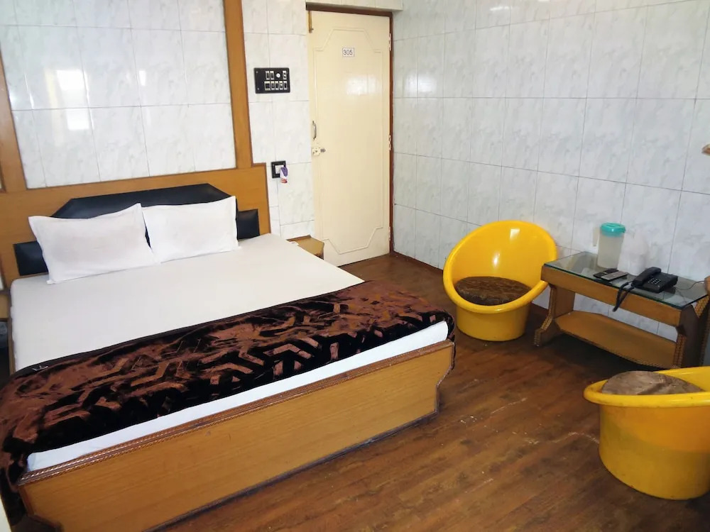 Hotel Shrimmaya, Ujjain