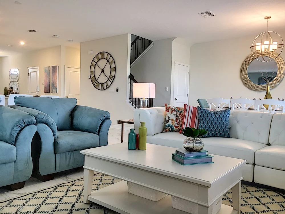 Maidstone Manor by Florida Spirit