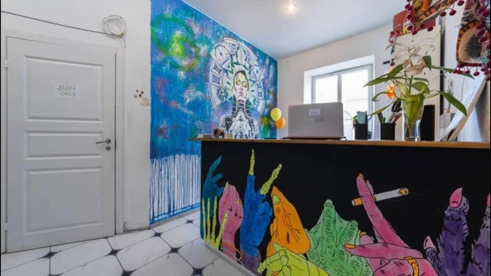 Contact Hostel Nevsky
