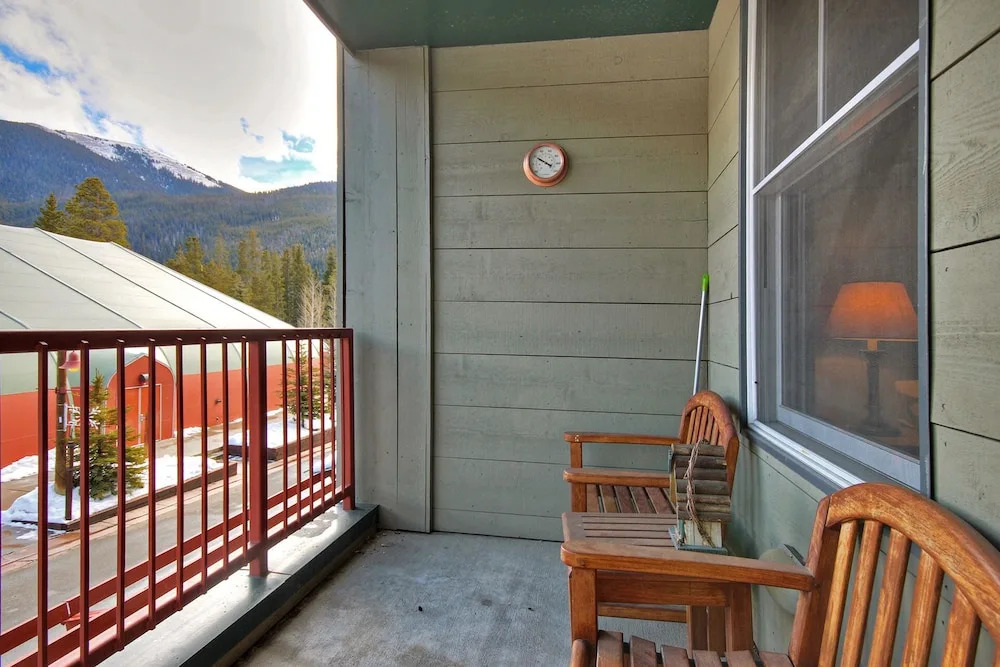 8186 Silver Mill 1 Bedroom 1 Bathroom Condo
