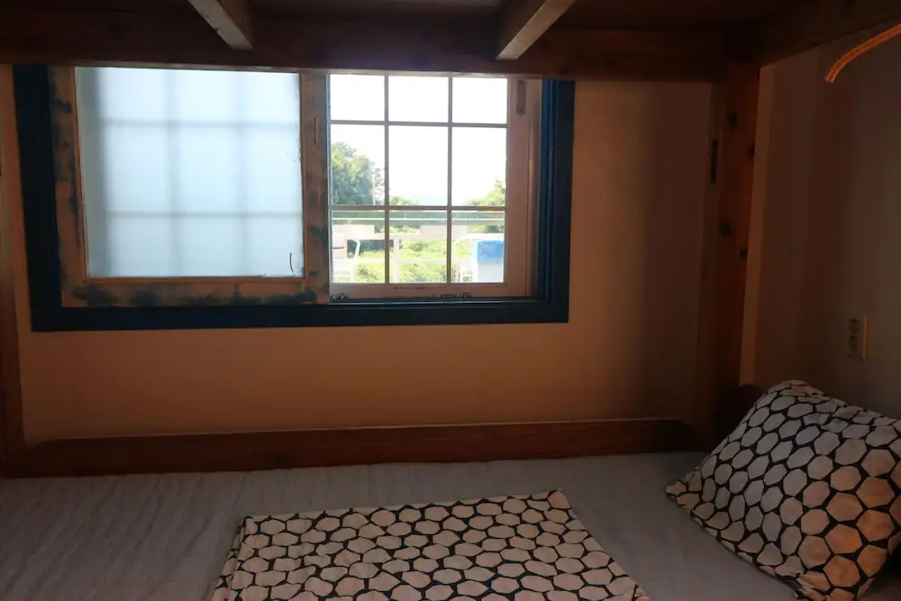 White Whale Guesthouse - Hostel