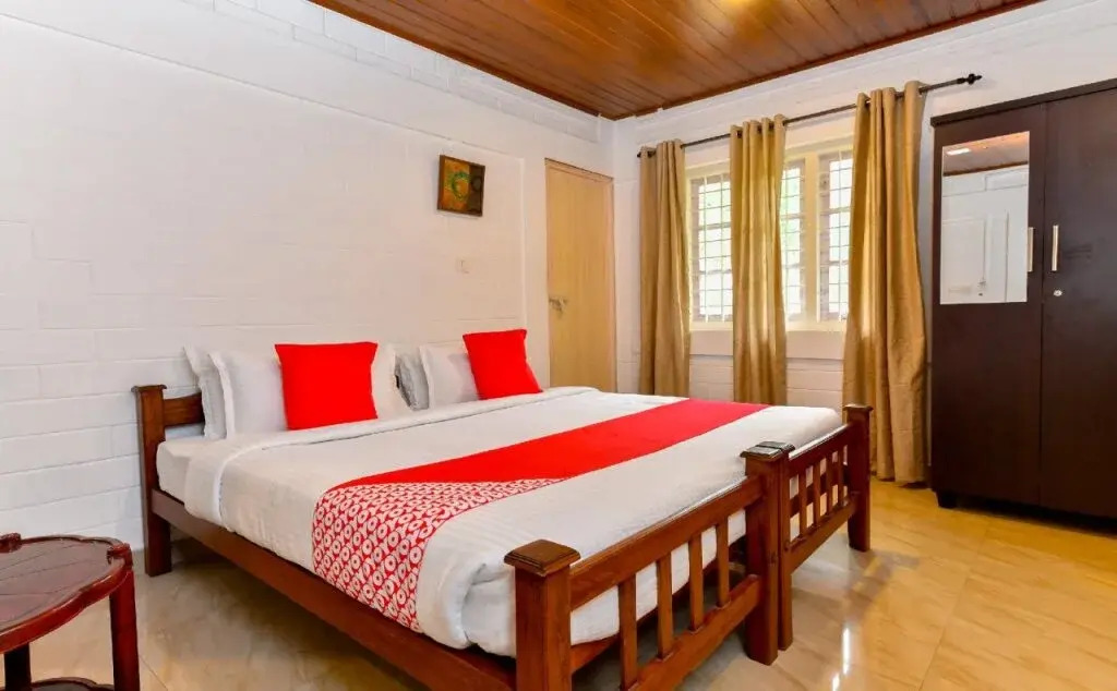mangosteen holidays