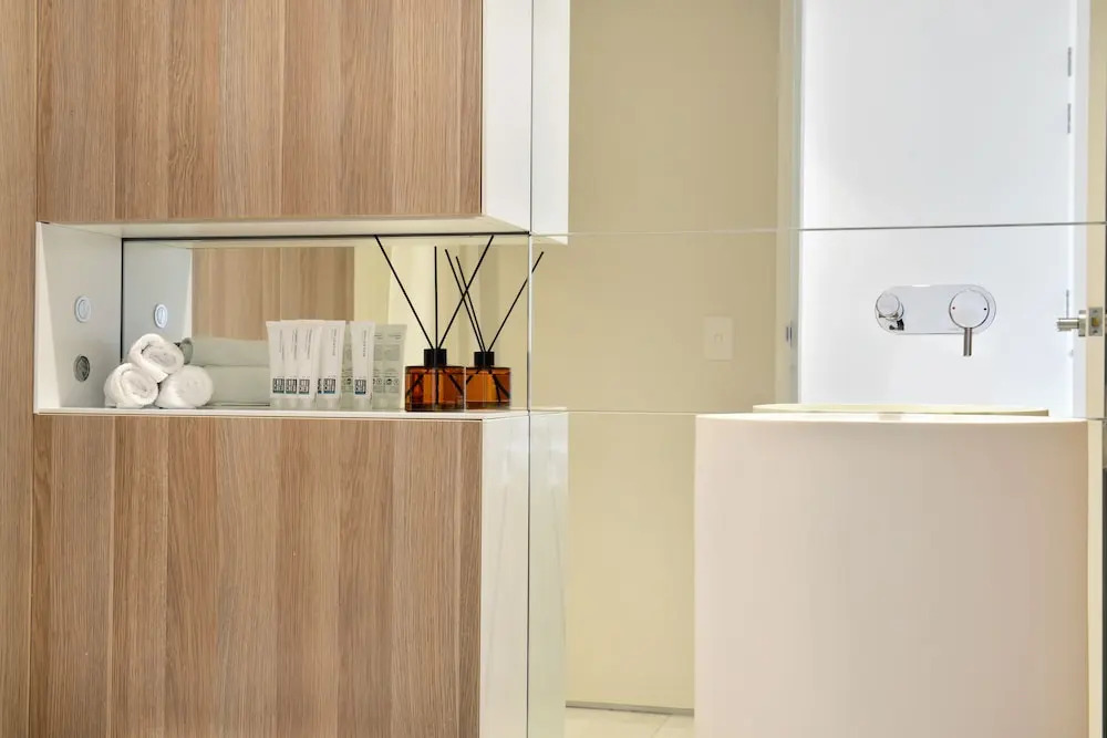 Modern Luxury Apartment in the Heart of Sydney CBD