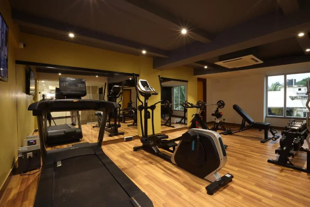 Royal Plaza Suites by RAK Rooms, Mangaluru