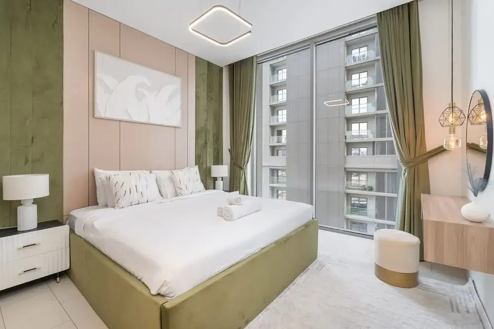 Lavish 2BR Apartment in Sobha Creek Vistas Reserve