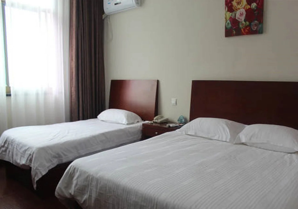 GreenTree Inn Shaoxing Zhuji Railway Station Wangyun West Road Hotel