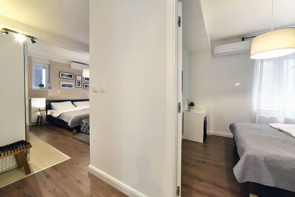 Premium Central Apartment & Room