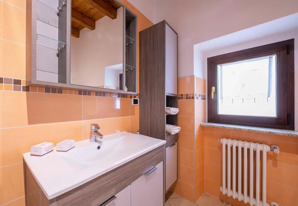 Casa Rondinelle in Castelveccana Old Town