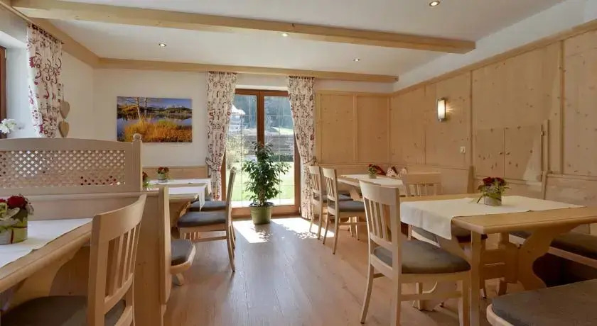 Haus Schneerose