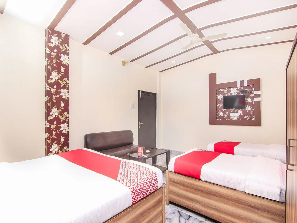 Capital O 12244 Hotel JK Palace