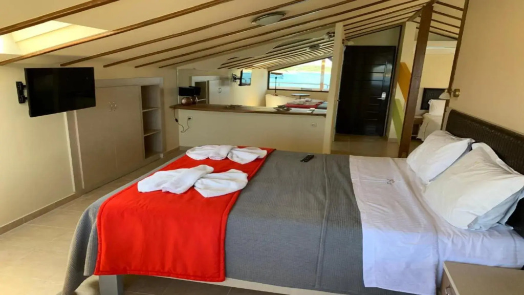 Avra Hotel