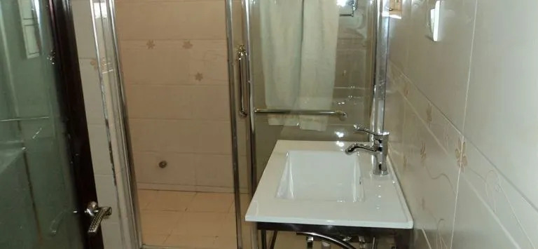 Grand Favor Hotel