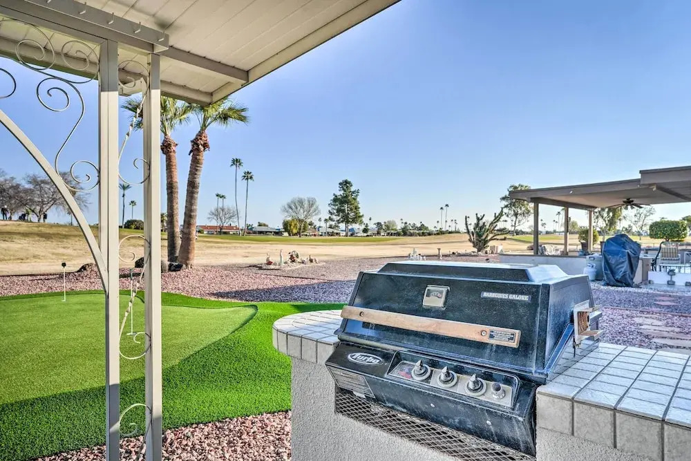 Golfers Haven! Gem w/ Patio & Grill in Sun City
