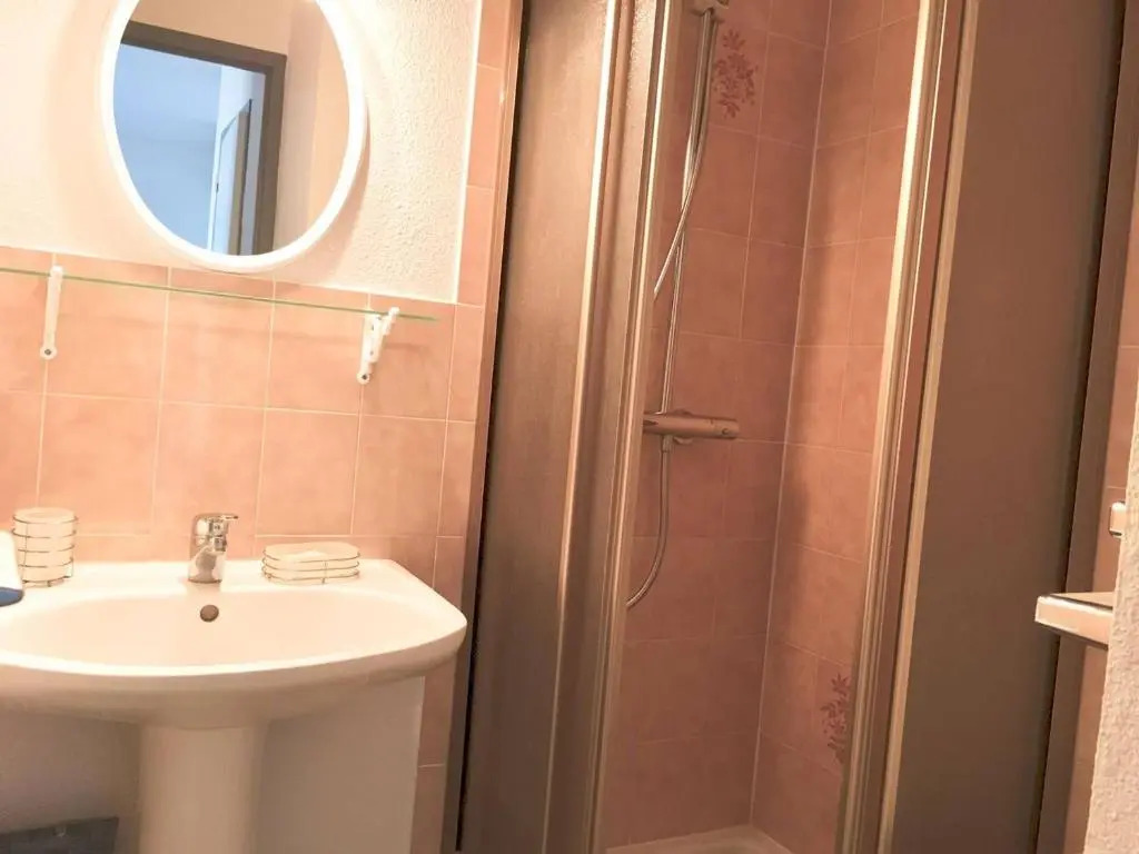 Appartement Vaux-sur-Mer, 2 pièces, 4 personnes - FR-1-494-76